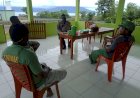 Posko-Covid-19-Desa-Babokerong-Tampak-Sepi,-Anggota-Bhabinkamtibmas-Himbau-Petugas-Posko-Tetap-Semangat