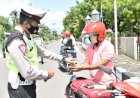 Ops-Aman-Nusa-II,-Cegah-Penyebaran-Covid-19-Sat-Lantas-Polres-Lembata-Tingkatkan-Himbauan-Protkes-Kepada-Pengendara.