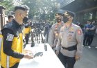 Kadiv-Humas-Polri-Pimpin-Apel-Kesiapsiagaan-Satgas-Humas-dalam-Operasi-Lilin-2022