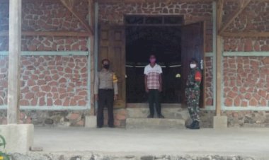 Anggota-Personil-Bhabinkamtibmas-Dan-Bhabinsa-Lakukan-Patroli-Dan-Monitoring-Di-Gereja