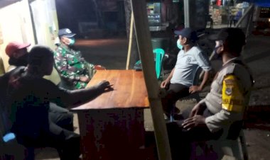 Anggota-Personil-Bhabinkamtibmas-Bripka-Firmon-Tamonob-Lakukan-Patroli-Dan-Monitoring-Di-Posko-Relawan