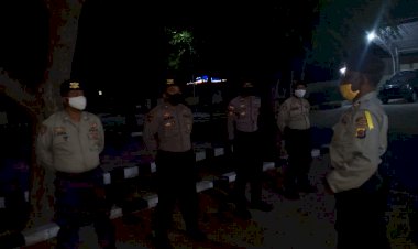Kasat-Sabhara-Polres-Lembata--IPTU-Ola-Angin-Leonardus-Bersama-Anggota-Sat-Sabhara-Rutin-Melaksanakan-Patroli.