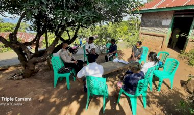 Jelang-Hari-Bhayangkara-Ke-74,-Bhabinkamtibmas-Himbau-Warganya-Untuk-Selalu-Mengedepankan-Protocol-Kesehatan.