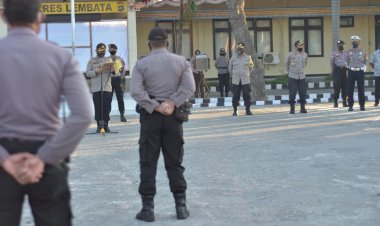 Kapolres-Lembata-Memberikan-arahan-serta-ucapan-terima-kasih-atas-kerja-sama-menjelang-Hari-Bhayangkara-Ke-74
