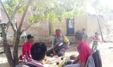 Bhabinkamtibmas-Terus-Sosialisasikan-New-Normal-Serta-Protokol-Kesehatan-Kepada-Warga-Binaan.