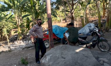 Bripka-Karama-S.-Amang-Bako- Sambang-Kamtibmas,-Terus-Sosialisasi-Protokol-Kesehatan-Dan -Karhutla-Di-Era-Adaptasi-Kebiasaan-Baru-Ke-Warga-Desa-Binaannya.