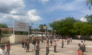 Tingkatkan-Imun-Tubuh-Polres-Lembata-Biasakan-Olahraga-dan-Berjemur