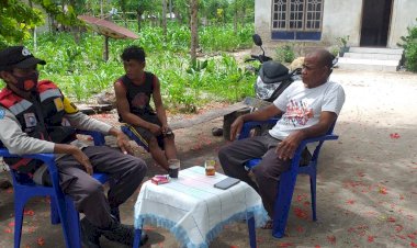 Lewat-Sambang-Bhabinkamtibmas-Ajak-Warga-Wujudkan-Kamtibmas-Kondusif-dan-Patuh-Protokol-Kesehatan