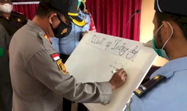 Kapolres-Lembata-hadiri-Giat-Pencanangan-Pembangunan-Zona-Integritas-menuju-Wilayah-Bebas-dari-Korupsi-(WBK)-/-Wilayah-Birokrasi-Bersih-dan-Melayani-(WBBM)--Lembaga-Pemasyarakatan-Kelas-III-Lembata