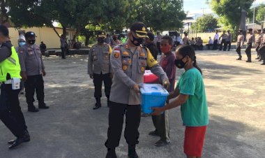 Sebagai-wujud-kepedulian-menjelang-hari-raya-idul-fitri-1442-H,Ini-yang-dilakukan-Kapolres-Lembata