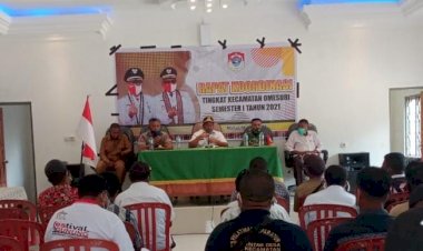 Kapolsek-Omesuri-IPTU-Marjuni-Sampaikan-Ini-Dalam-Rapat-Koordinasi-Tingkat-Kec.-Omesuri