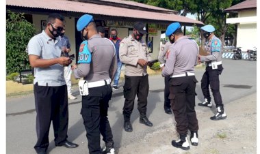 Dalam-Rangka-Pengawasan-Dan-Penegakan-Disiplin-Kasi-Propam-Lakukan-Pemeriksaan-Sikap-Tampang-Dan-Kelengkapan-Perorangan.