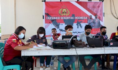 Satuan-Reserse-Kriminal-Polres-Lembata-Berhasil-Memvaksinasi-908-Warga-Kabupaten-Lembata-Dalam-Sehari.