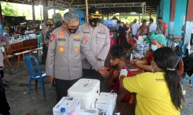 Tinjau-Vaksinasi-Massal-di-Terminal-Noelbaki,-Kapolda-NTT-:-Untuk-Pencapaian-Target,-Perlu-Adanya-Terobosan,-Inovasi-dan-Kreasi