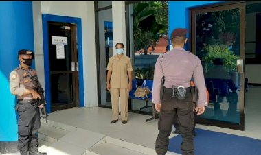 Unit-Pam-Obvit-Satuan-Samapta-Polres-Lembata-Laksanakan-Pengamanan-Di-Kantor-Bank-NTT