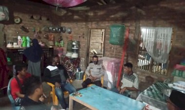 Patroli-Dialogis,-Kanit-SPKT-Polsek-Omesuri-Minta-Dukungan-Perangkat-Desa-Untuk-Jaga-Kamtibmas.