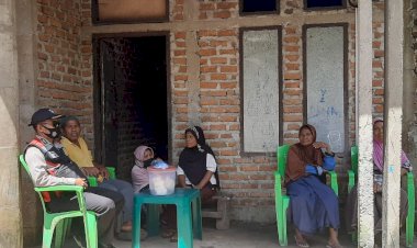 Bhabinkamtibmas-Ajak-Masyrakat-Jadi-Polisi-Dari-Dalam-Diri-Sendiri.