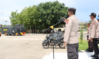 Pemeriksaan-Kendaraan-Dinas,-Kapolres-Lembata-Ingatkan-Agar-Rutin-Lakukan-Perawatan.