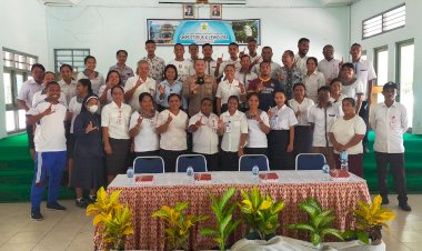 Jumat-Curhat-Polres-Lembata-Dengarkan-Keluh-Kesah-Guru.