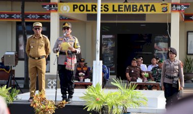 Kapolres-Lembata-Pimpin-Apel-Gelar-Pasukan-Ops-Ketupat-Turangga---2023.