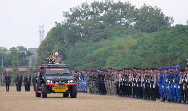 Pimpin-Upacara-Peringatan-Hari-Bhayangkara-ke-77-Tahun-2023,-Kapolda-NTT-Minta-Anggota-Jangan-Sakiti-Hati-Masyarakat.