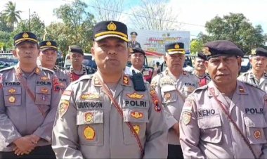 Kapolres-TTU-Lepas-Pendistribusian-Bantuan-Air-Bersih-ke-4-Desa.-