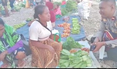 Berangkat-dari-Jumat-Curhat,-Polres-Belu-Hadirkan-Pasar-UMKM-Atasi-Permasalahan-Pasar-Halilulik-yang-Puluhan-Tahun-tidak-Menemui-Solusi.