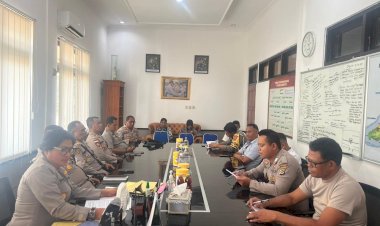 Kapolres-Lembata-lakukan-rapat-awal-koordinasi-pelaksanaan-rangkaian-kegiatan-Operasi-Mantap-Brata-2023-2024