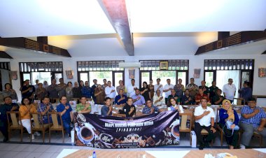 Dihadapan-Pimpinan-Media,-Polri-Tegaskan-Netralitas-Pemilu-2024-Harga-Mati
