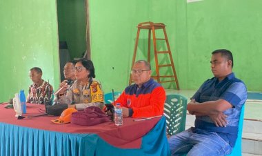 Terjun-Ke-Lokasi--Kapolres-AKBP-Vivick-Berikan-Imbau-Warga-Soal-Status-Gunung-Api-Ile-Lewotolok-Naik-Status-Siaga-Level-III