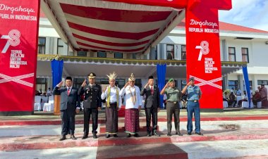 Plt-KApolres-Lembata,-Akbp-Hendra-Dorizen,S.H.,-S.I.K.,-M.H.-mengikuti-Upacara-hari-kesaktian-pancasila-di-kantor-bupati-kab.Lembata