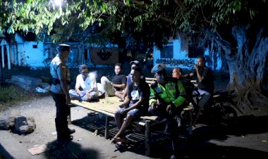 Pimpin-Patroli-KRYD-Kabag-OPS-Polres-Lembata-Jamin-Situasi-Kamtibmas-Kondusif-Jelang-Pemilu-Pilkada-Lembata-Tahun-2024