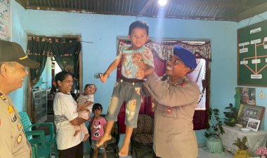 Polres-lembata-berikan-bantuan-sosial-dan-suplai-air-bersih--Dalam-rangka-hut-polri-ke-78-tanggal-1-juli-2024