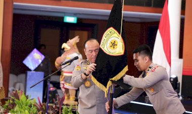 *Kukuhkan-Pataka-Daksha-Prasastya,-Komitmen-SSDM-Polri-Cetak-SDM-Unggul-Wujudkan-Indonesia-Emas-2045*