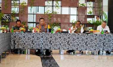 Libur-Nataru,-Kapolri-Perintahkan-Jajaran-Antisipasi-Mobilitas-Warga-di-Kawasan-Anyer