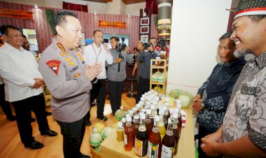 Buka-Rakernis-Densus-88,-Kapolri-Kunjungi-Stan-Usaha-Eks-Narapidana-Teroris 