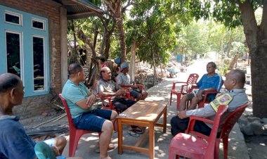 BHABINKAMTIBMAS-AIPTU-MAXI-Y.-SIOKAIN-MELAKSANAKAN-KEGIATAN-SAMBANG-DI-DESA-BINAAN.