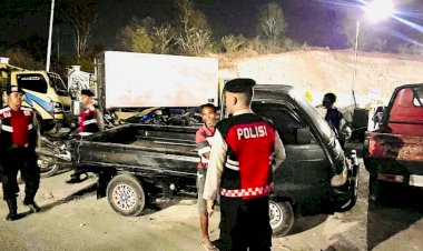 SATUAN-SAMAPTA-POLRES-LEMBATA-PATROLI-MALAM-HARI,-TERTIBKAN-ANTREAN-KENDARAAN-DI-SPBU-TANAK-MERAH.
