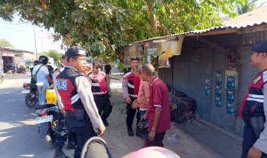 Patroli-Perintis-Presisi-Samapta-Polres-Lembata-Sambangi-Warga,-Jaga-Kamtibmas-Tetap-Kondusif.