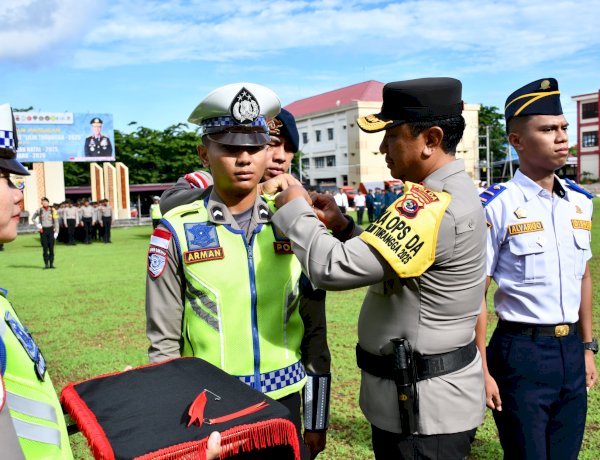 Wakapolda NTT Pimpin Apel Gelar Pasukan Operasi Lilin Turangga 2025, Siap Amankan Natal 2025 dan Tahun Baru 2026