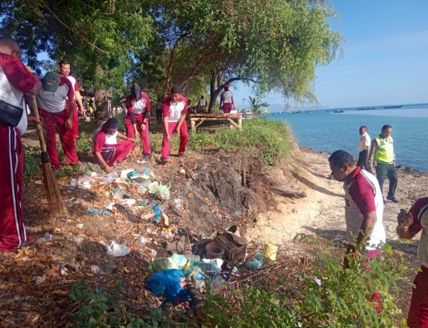 SAMBUT HUT BHAYANGKARA KE-80, POLRES LEMBATA MELAKSANAKAN KEGIATAN INDONESIA ASRI WUJUDKAN LINGKUNGAN MAKO YANG BERSIH DAN NYAMAN.