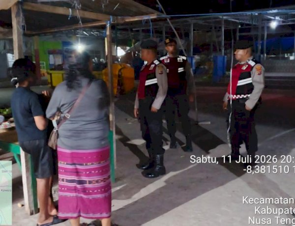 Patroli Malam Sat Samapta Polres Lembata Sisir Lokasi Rawan Pencurian, Berikan Rasa Aman kepada Masyarakat.