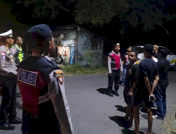 Kasat Samapta dan Kasat Lantas Polres Lembata Berkolaborasi Gelar Patroli Dialogis, Hadirkan Rasa Aman bagi Masyarakat Lewoleba.