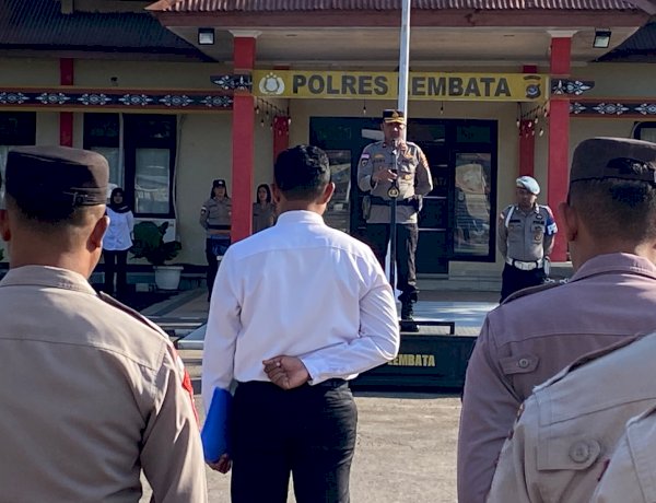 Wakapolres Lembata Pimpin Apel Jam Pimpinan, Tekankan Disiplin dan Hindari Pelanggaran.
