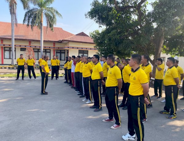 Jaga Kebugaran dan Kesehatan, Kapolres Lembata Bersama Personel Rutin Laksanakan Olahraga Pagi.