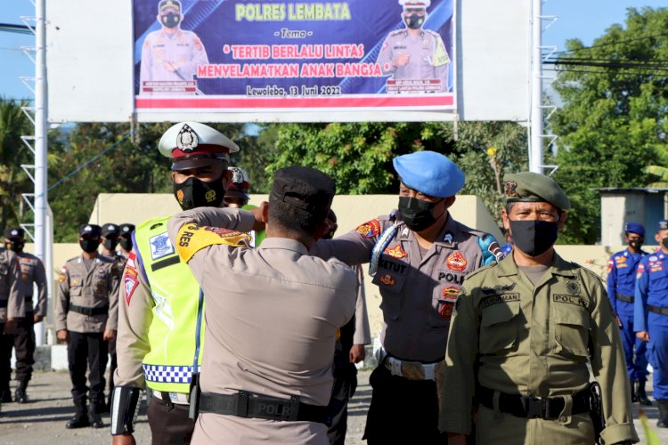 Jelang HUT Bhayangkara,  Polres Lembata Lakukan Apel Gelar Pasukan 