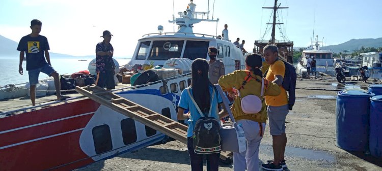 Kapospol KP3 Pastikan Setiap Kegiatan Di Pelabuhan Laut Lewoleba Harus  Utamakan Keselamatan Masyarakat