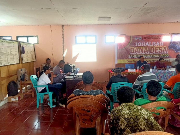 Kapolsek Buyasuri Berikan Sosialisasi  Prioritas Pengelolaan Dana Desa.
