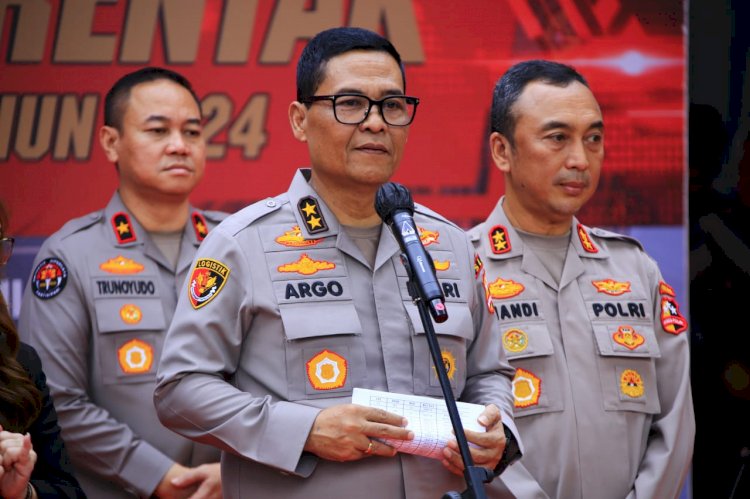 Polri Bedah Rumah Sebanyak 558 Bangunan dalam Rangka Hari Bhayangkara ke-78