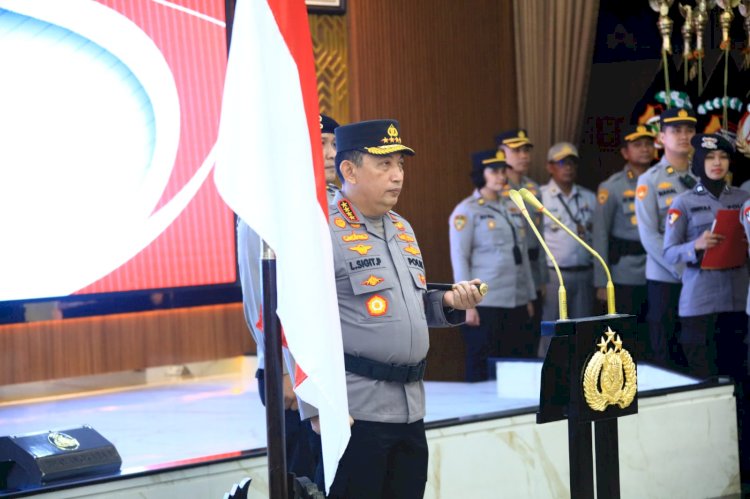 Kapolri Pimpin Upacara Kenaikan Pangkat 31 Pati Polri